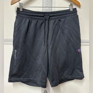 Champion sweat shorts - M